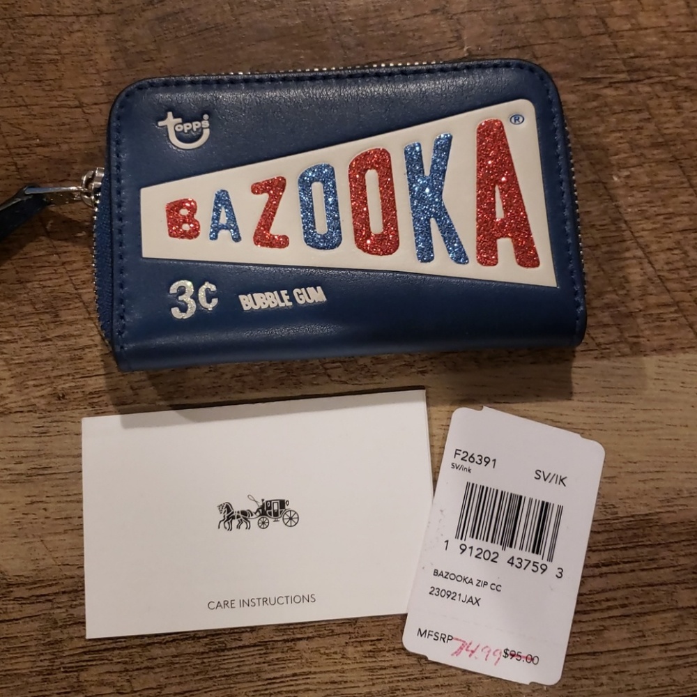 COACH Wallet ID Holder